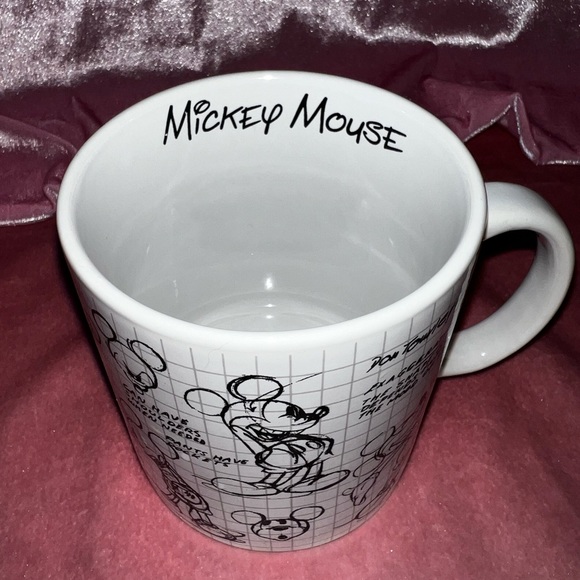 Mickey mouse mug. Don Towley sketch design - Picture 2 of 5